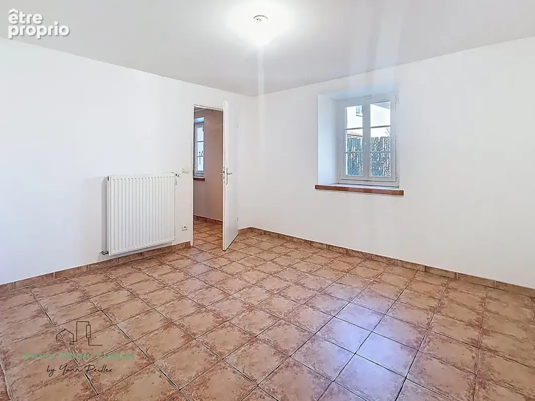 VEIGY - Maison de village de 5 chambres - photo 6