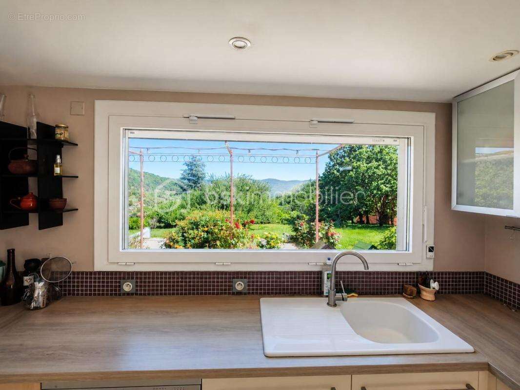 Villa d’architecte au cœur de la nature avec vue sur les montagnes - photo 11