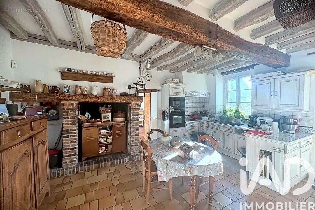 Maison 150 m² à Flacy  - photo 4