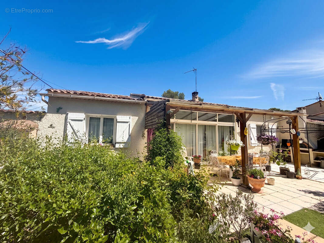 Maison à FORCALQUEIRET