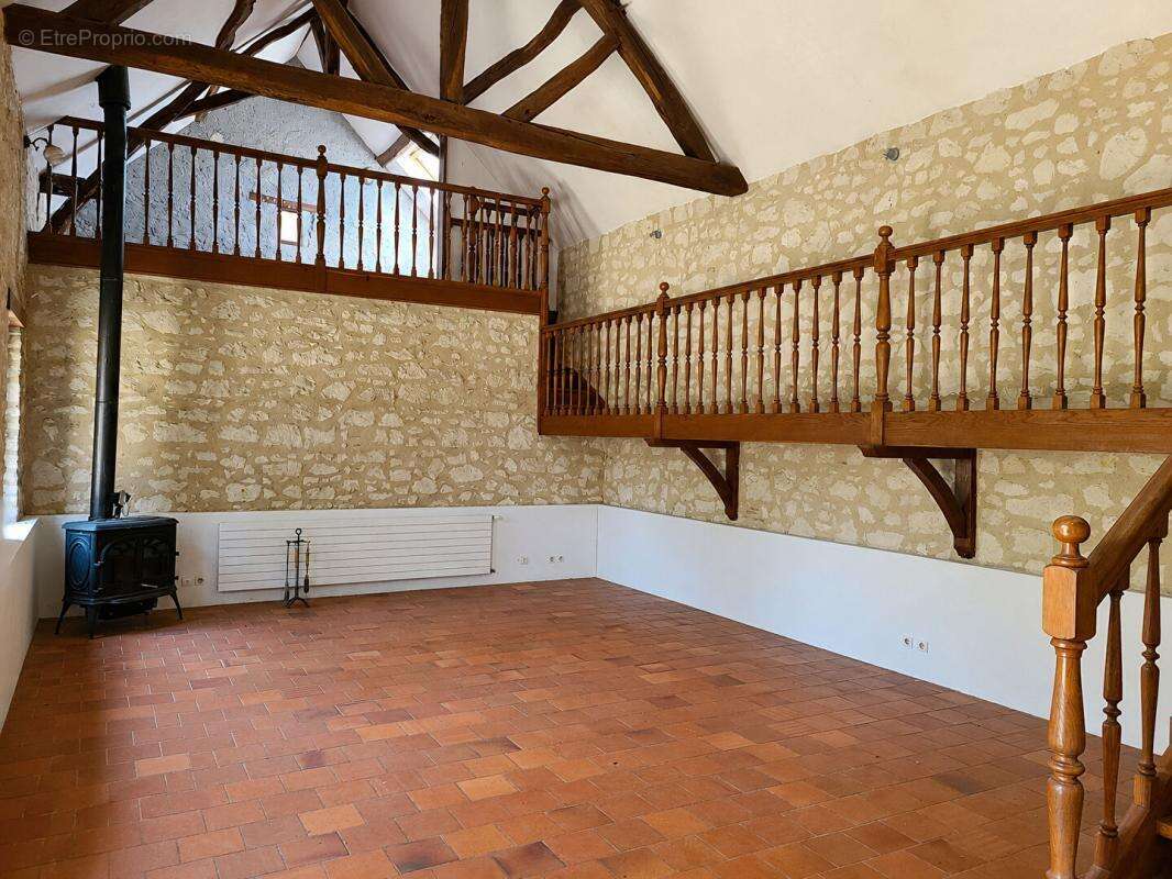 Maison 221 m² avec terrain de 5 000 m² - Mouliherne (49390) - photo 4
