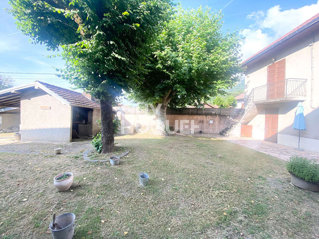 Maison à LA BUISSIERE
