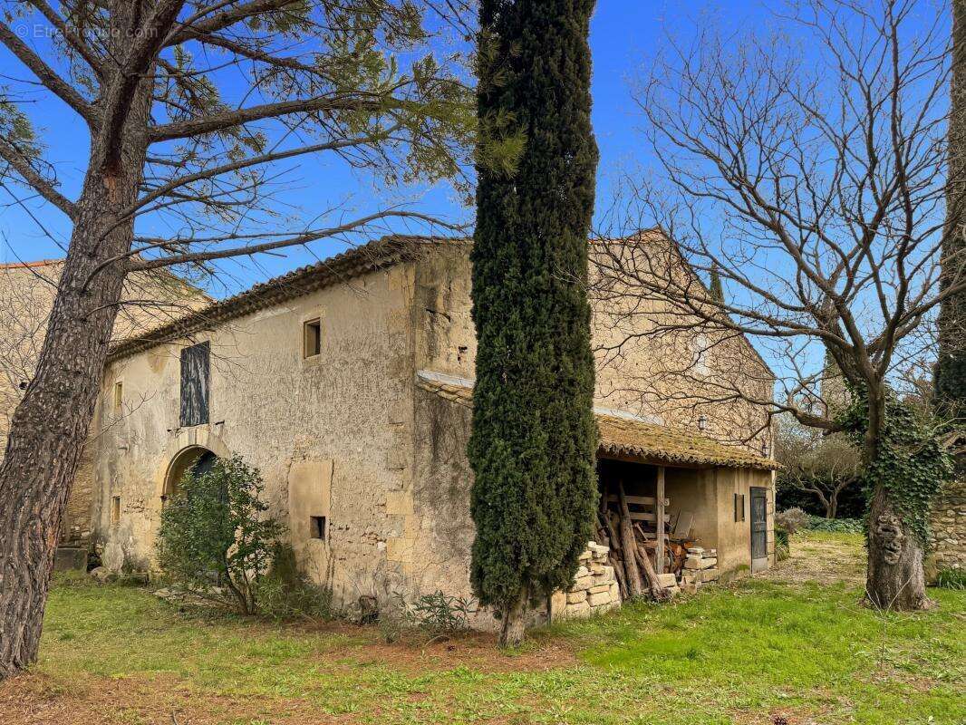Maison à SAINT-HILAIRE-D'OZILHAN
