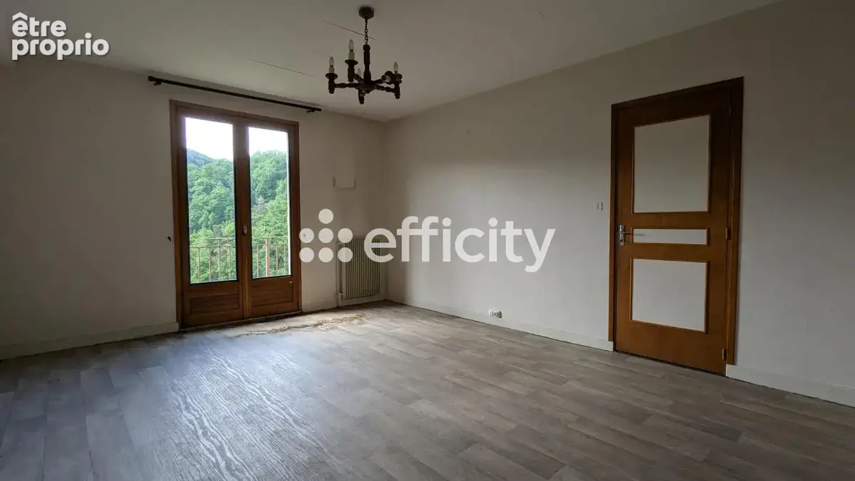 Maison 6 pièces 130 m² à vendre à Thiers (63300) - photo 14
