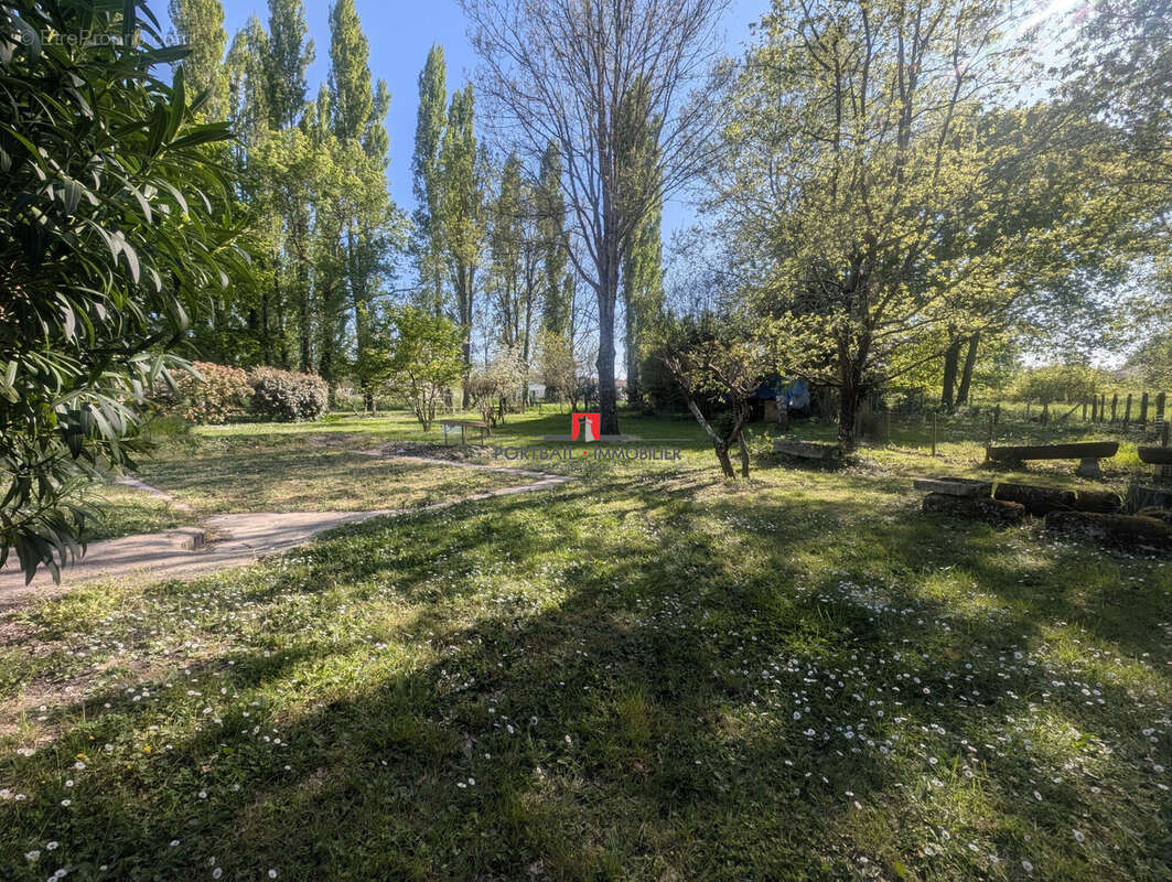 Maison à BRAUD-ET-SAINT-LOUIS