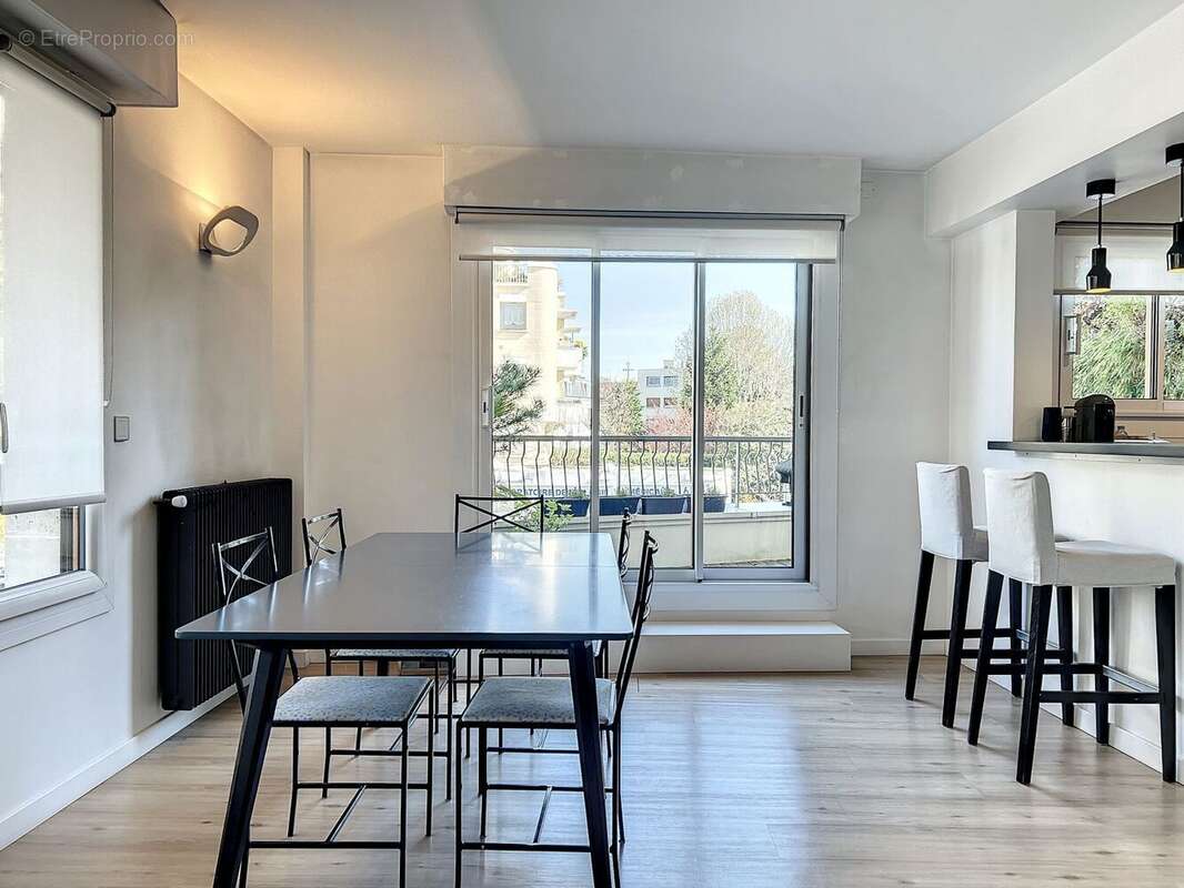 Appartement à SAINT-MAUR-DES-FOSSES