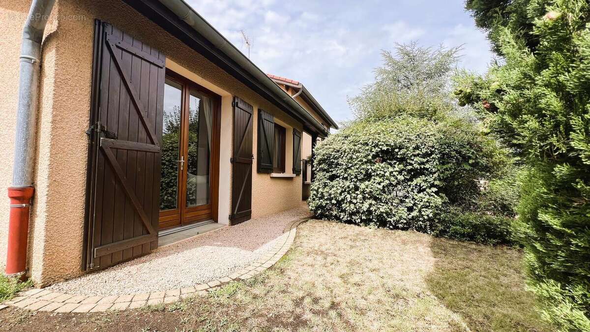 Photo 4 - Maison à LA TOUR-DE-SALVAGNY