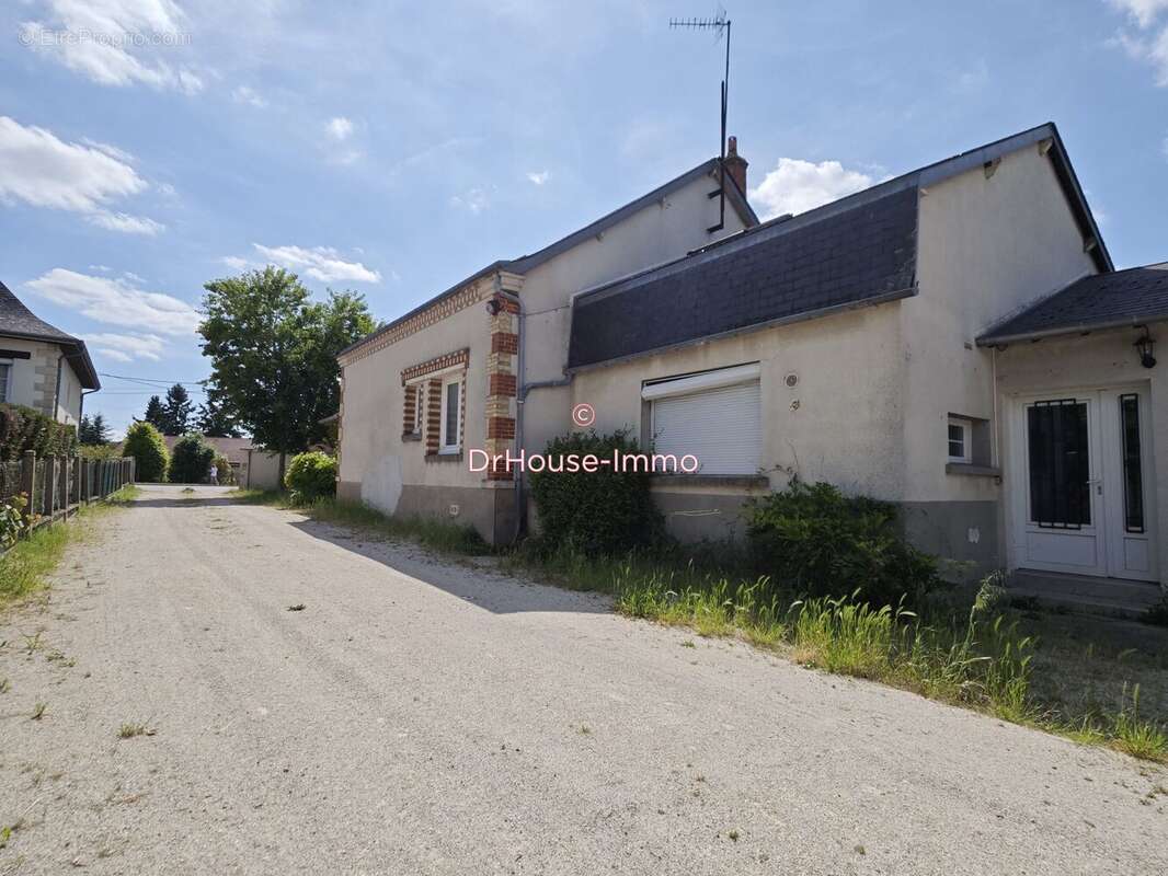 Maison à NEUVILLE-AUX-BOIS
