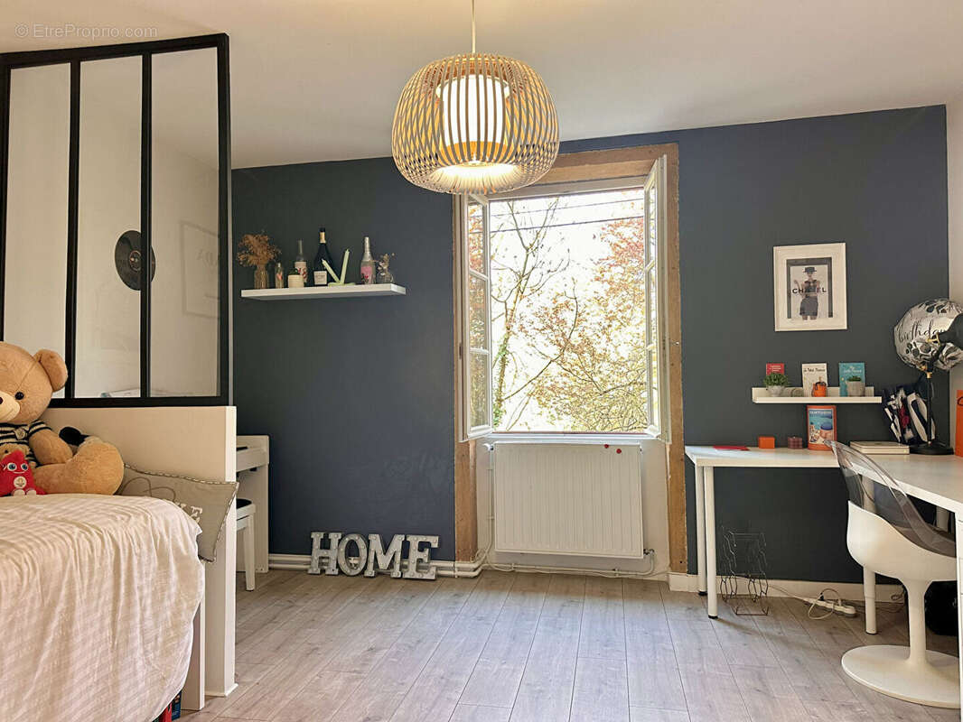 Maison à POUILLY-LE-MONIAL