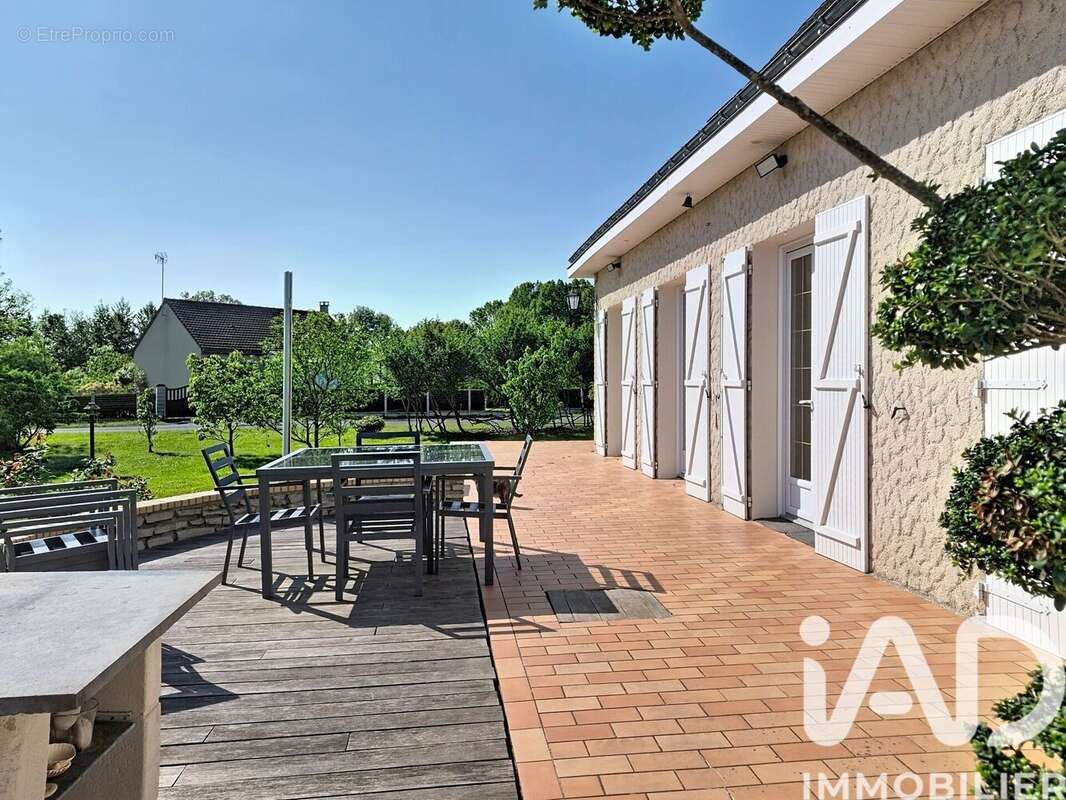 Photo 3 - Maison à PERNAY