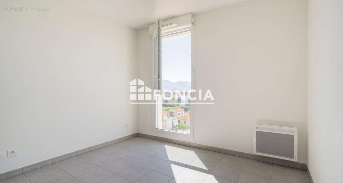 Appartement à MARSEILLE-10E