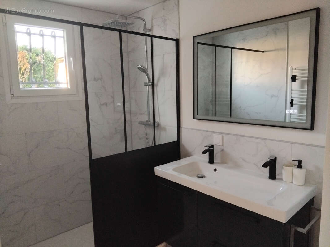 Maison à AIGUEFONDE