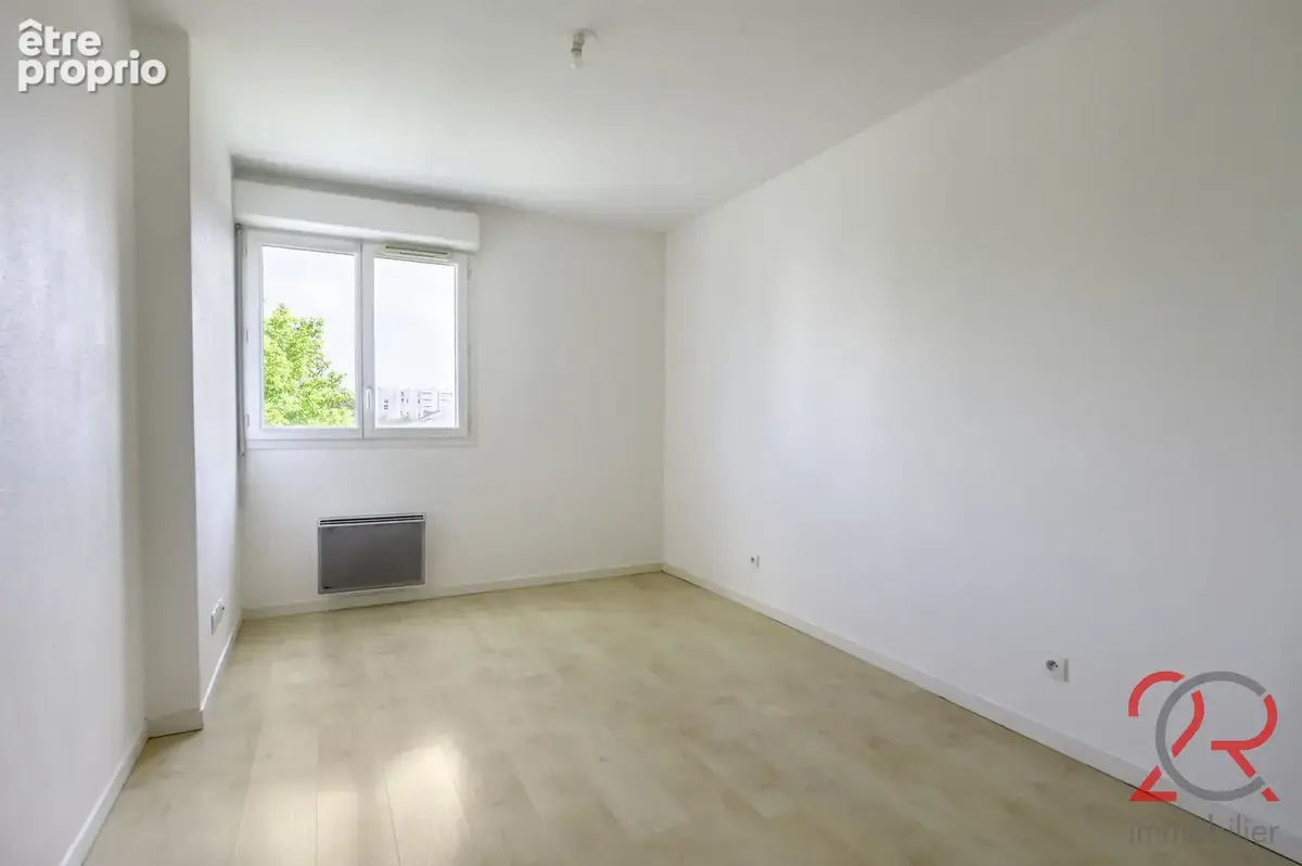Appartement T2 lumineux avec balcon et parking - photo 9