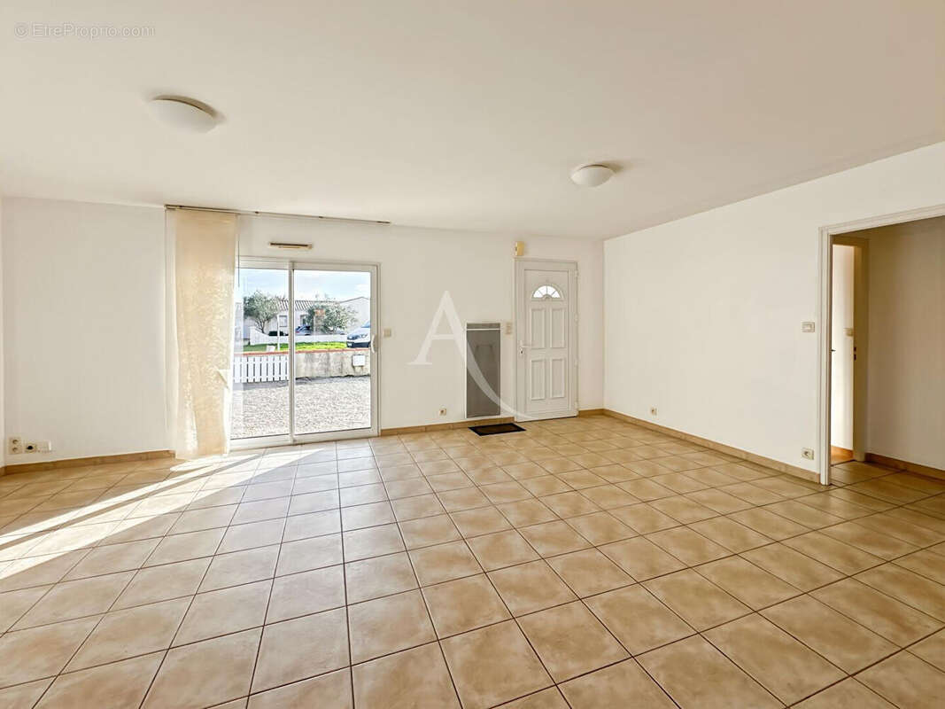 Maison à LE PERRIER