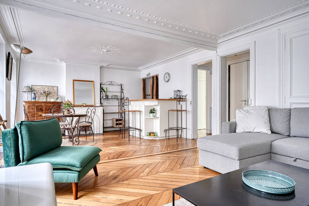 Appartement à PARIS-9E