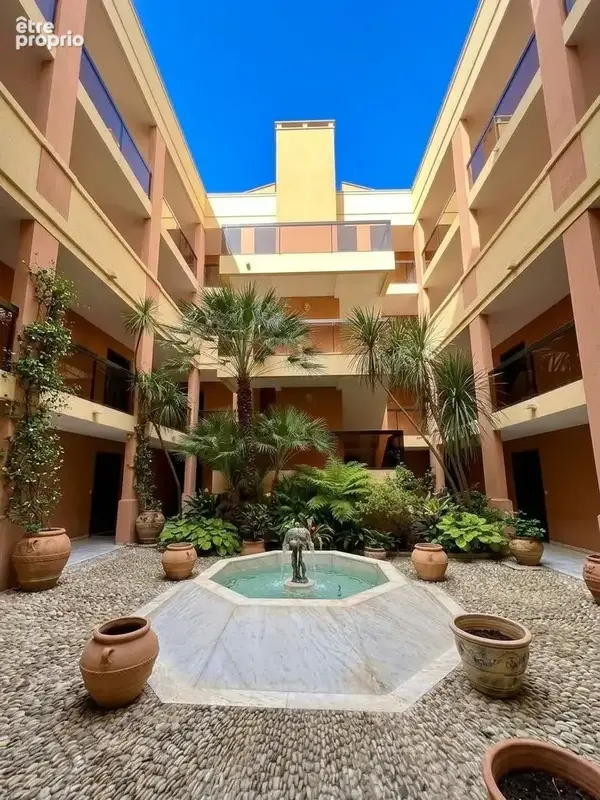 A vendre 330 000 euros un magnifique 3 pièces 57m2, terrasse profonde de 37m2, piscine, garage fermé dans rési - photo 6
