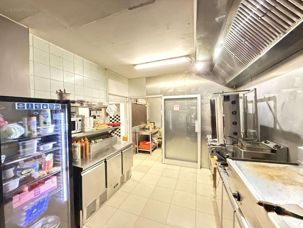 Commerce à VIGNEUX-SUR-SEINE