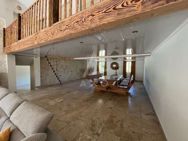 Maison à GOND-PONTOUVRE