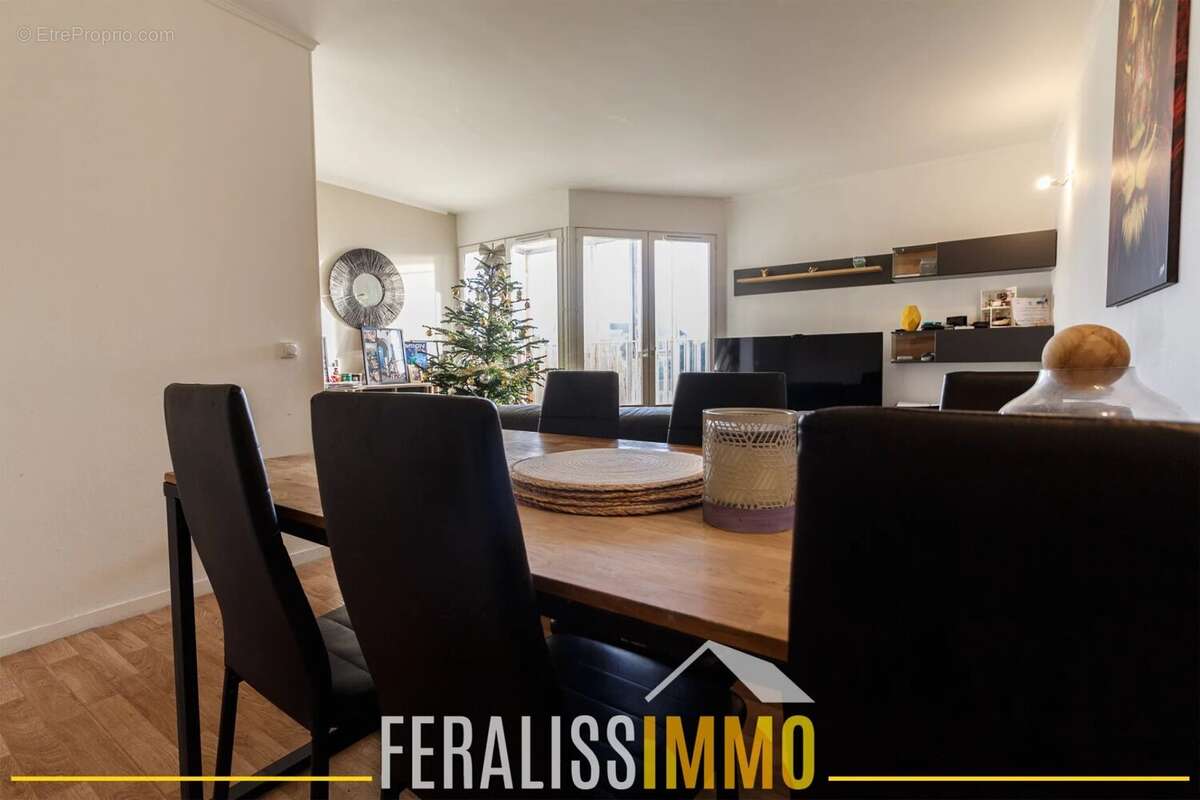 Maison à JOUY-LE-MOUTIER