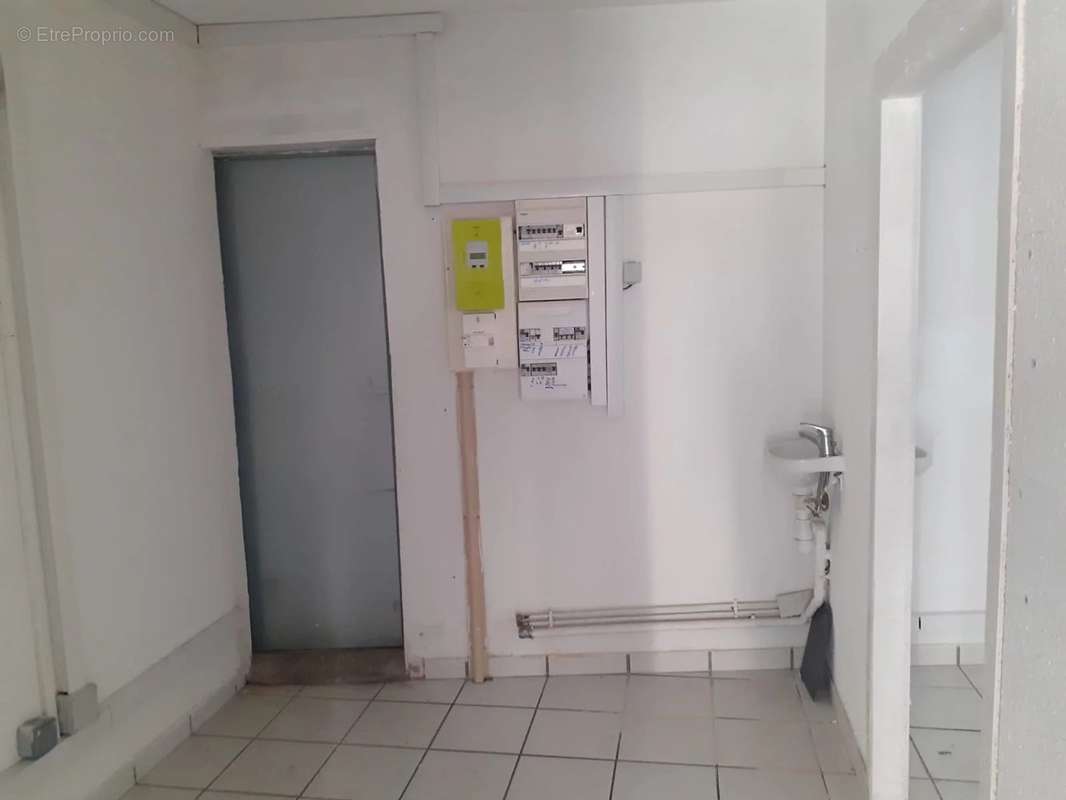 Commerce à FORMIGUERES