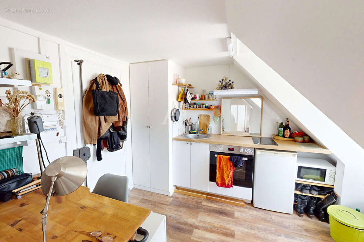 EXCLUSIF - Grand Studio aux portes du Marais ! - photo 2