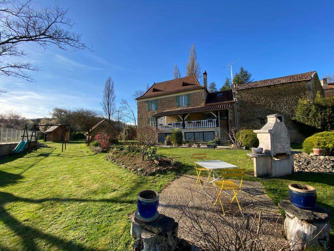 Maison à SAINTE-ALVERE