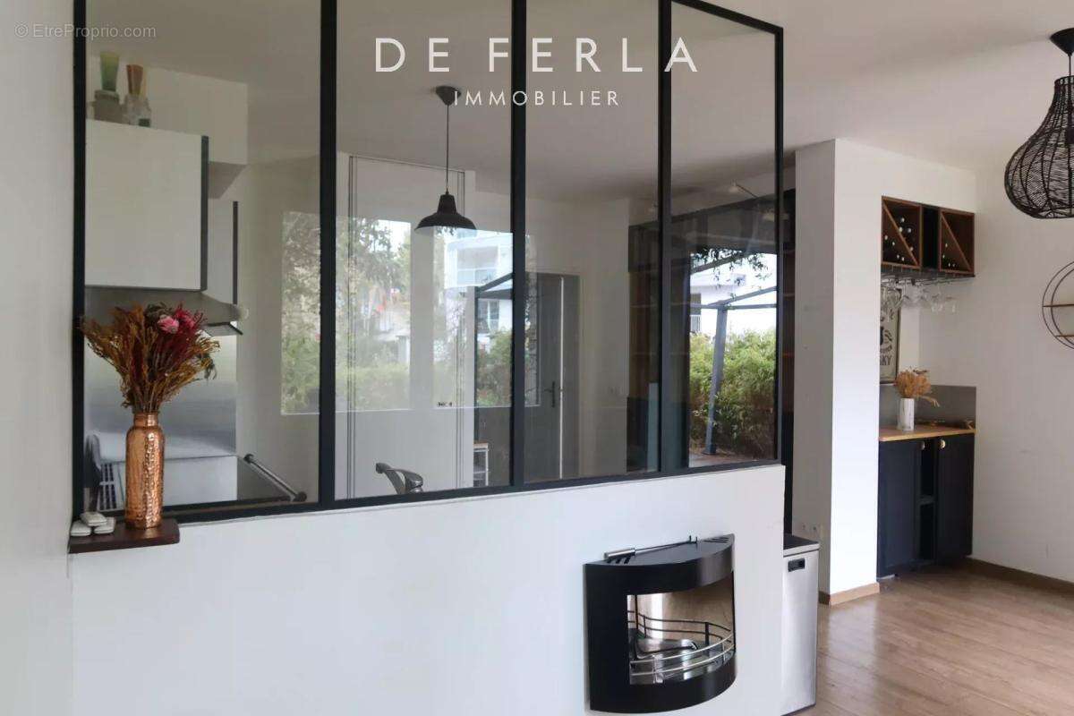 Appartement à ISSY-LES-MOULINEAUX