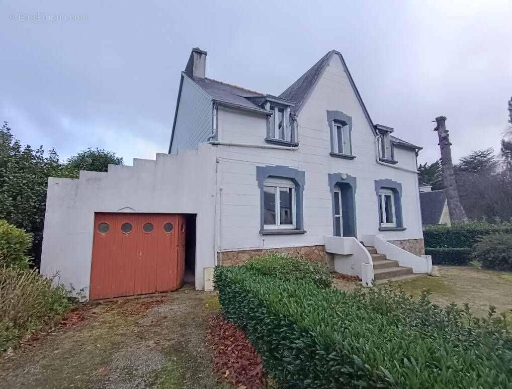 Maison à LAZ