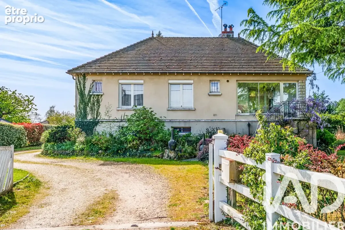 Photo 1 - Maison à SAINT-OUEN-LES-VIGNES