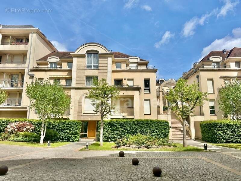 Appartement à MAISONS-LAFFITTE