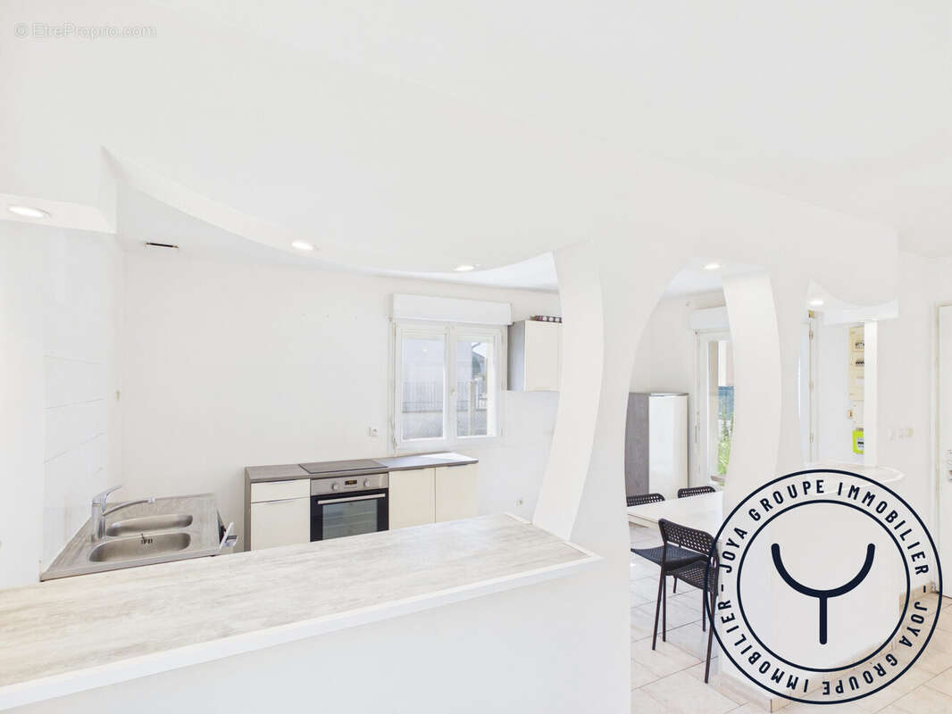 Maison 97 m² à Romilly-Sur-Seine  - photo 4
