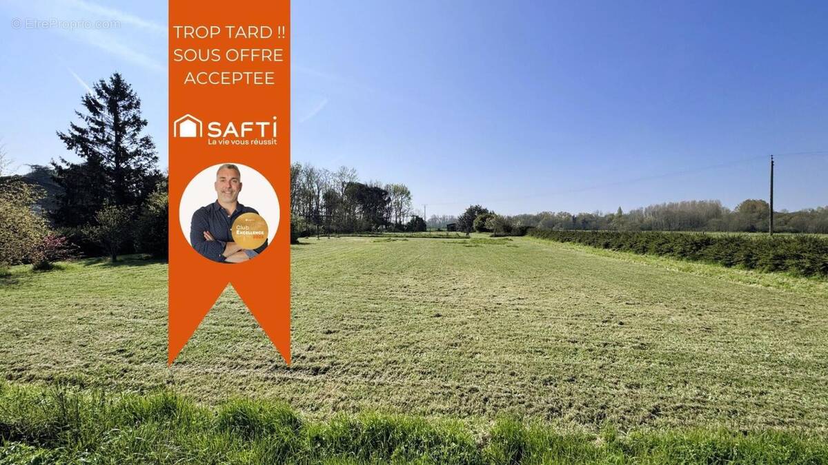 Photo 1 - Terrain à LES MAGNILS-REIGNIERS