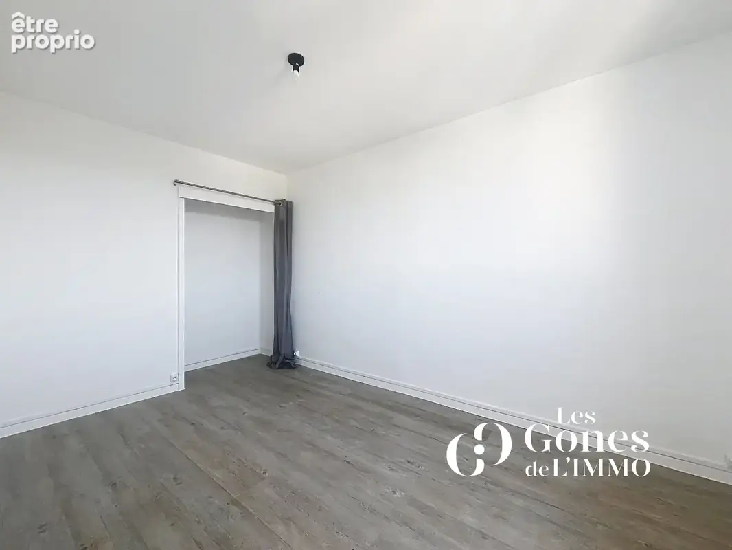Les Gones de l’Immo vous présentent   Appartement 5 pièces de 81 m2 à Sainte-Foy-lès-Lyon   240 000 € - photo 9
