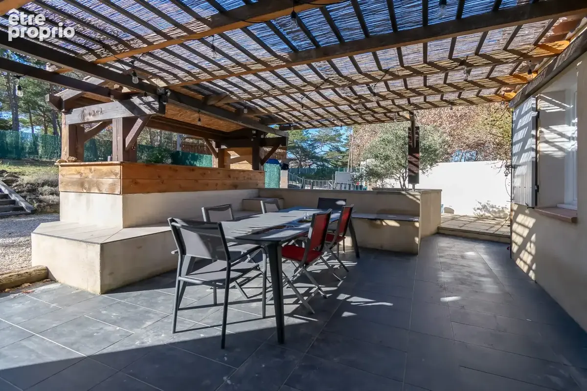 Maison familiale avec studio indépendant, piscine et grand terrain - photo 28
