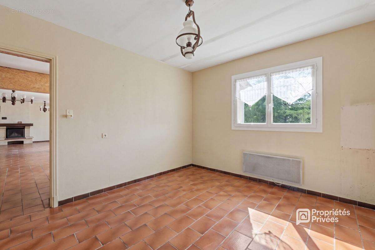 Maison Bouloc 4 pièces 185 m2 avec garage et carport - photo 10