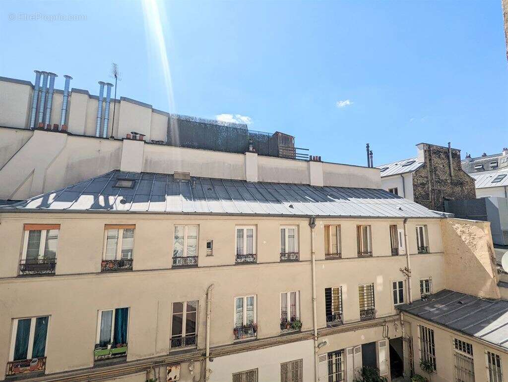 Appartement à PARIS-10E