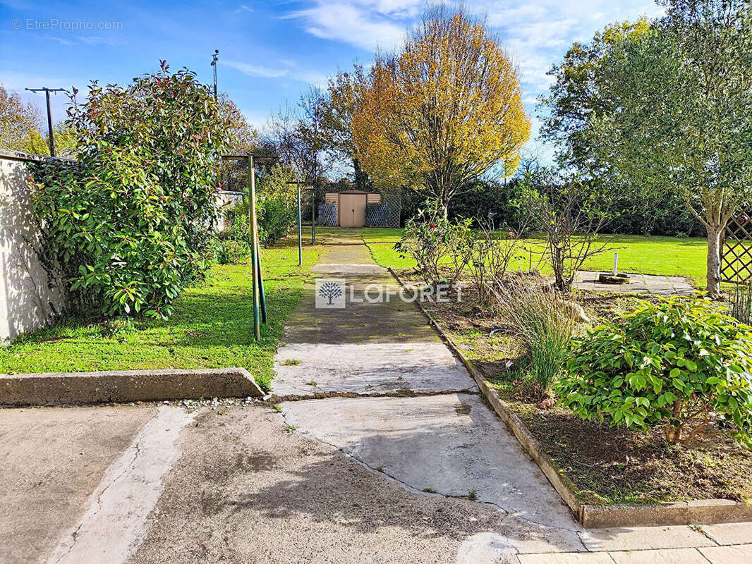 Maison à LA CHAPELLE-BERTRAND