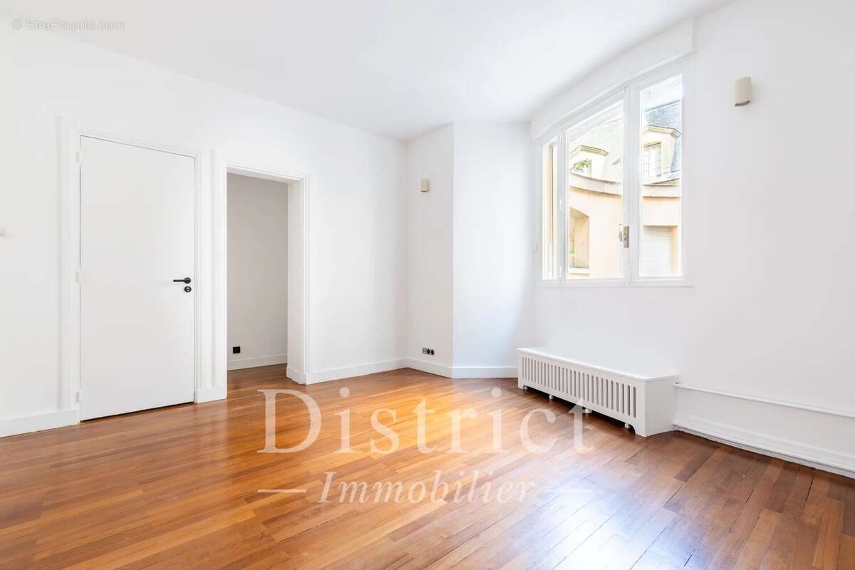Appartement à PARIS-4E