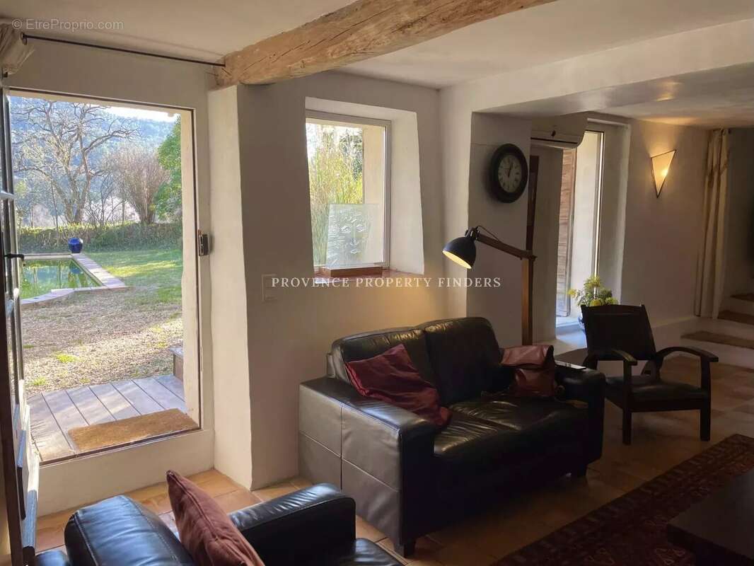 Maison à VILLECROZE