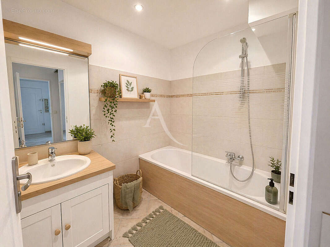 Appartement à LE CANNET