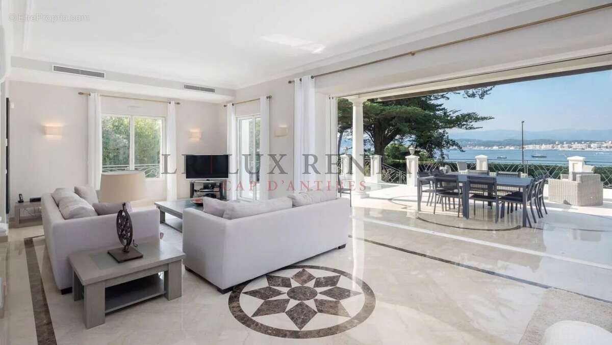 Maison à ANTIBES