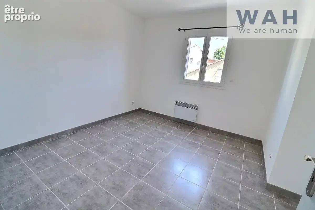 Vente maison de ville 3 pieces + local commercial  34230 pau - photo 4