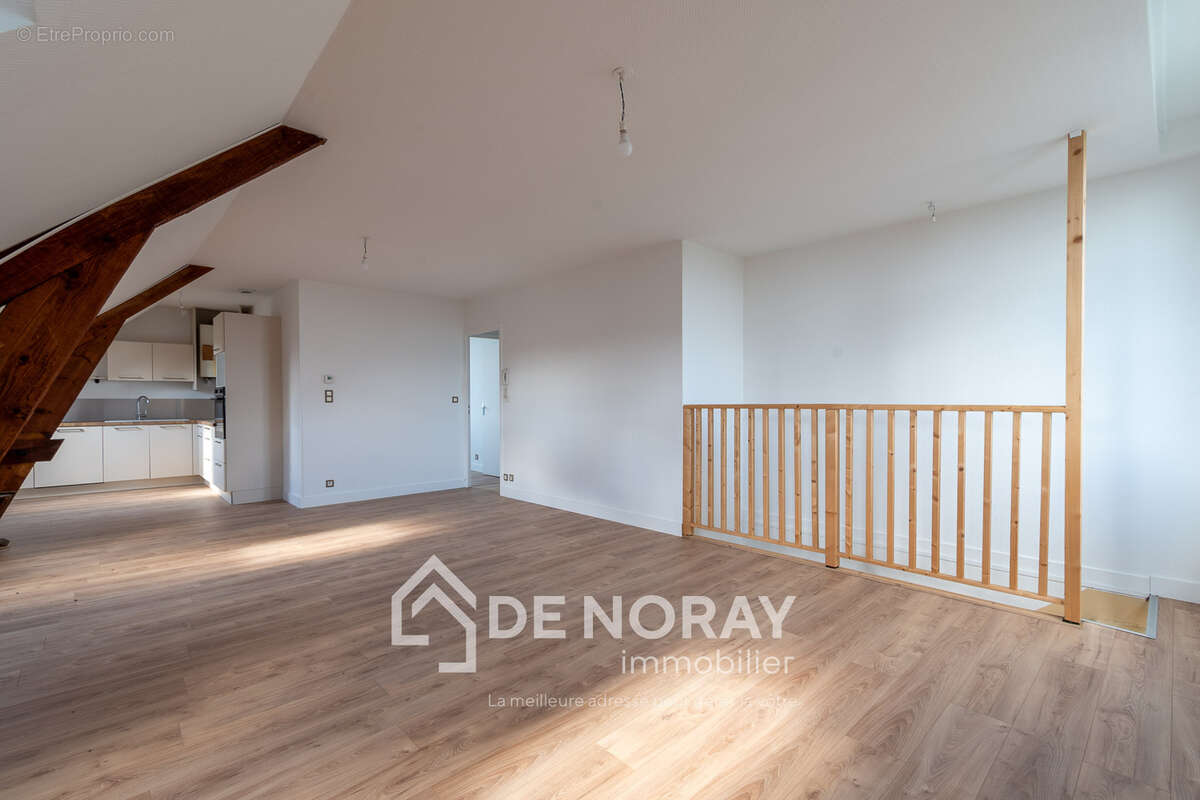 Maison à SAINT-CYR-SUR-LOIRE