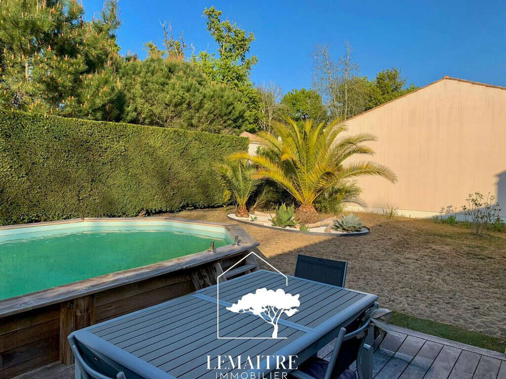 Maison à LES MATHES