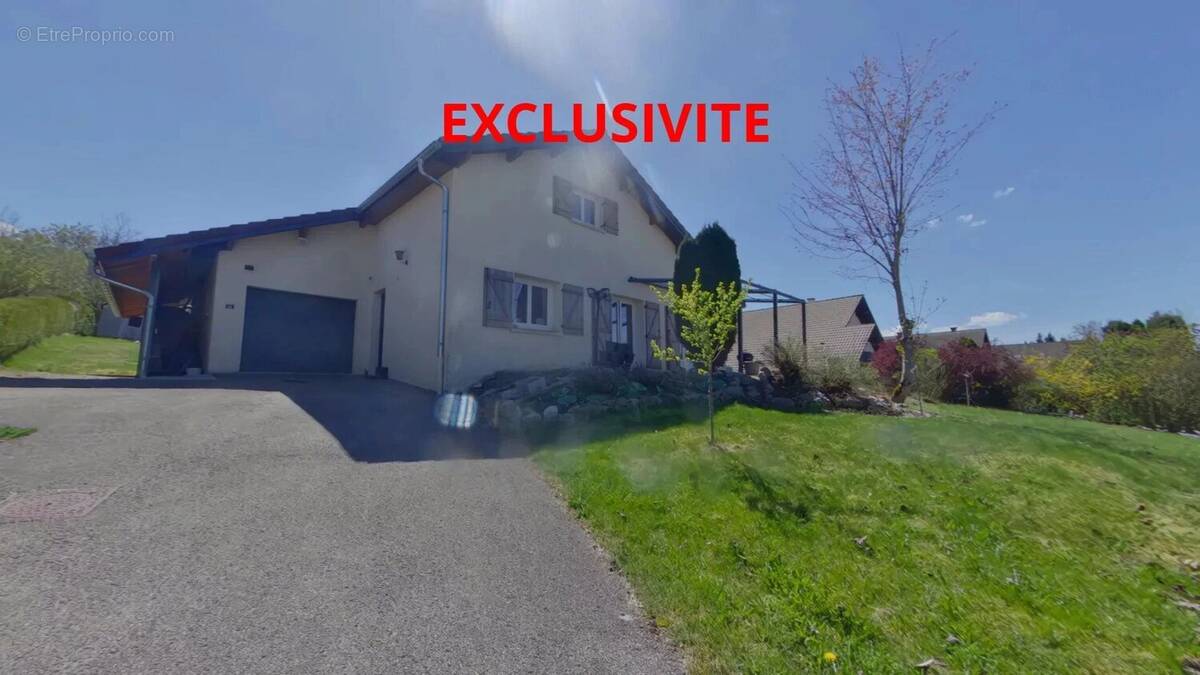 Maison à SAINT-LAURENT-EN-GRANDVAUX