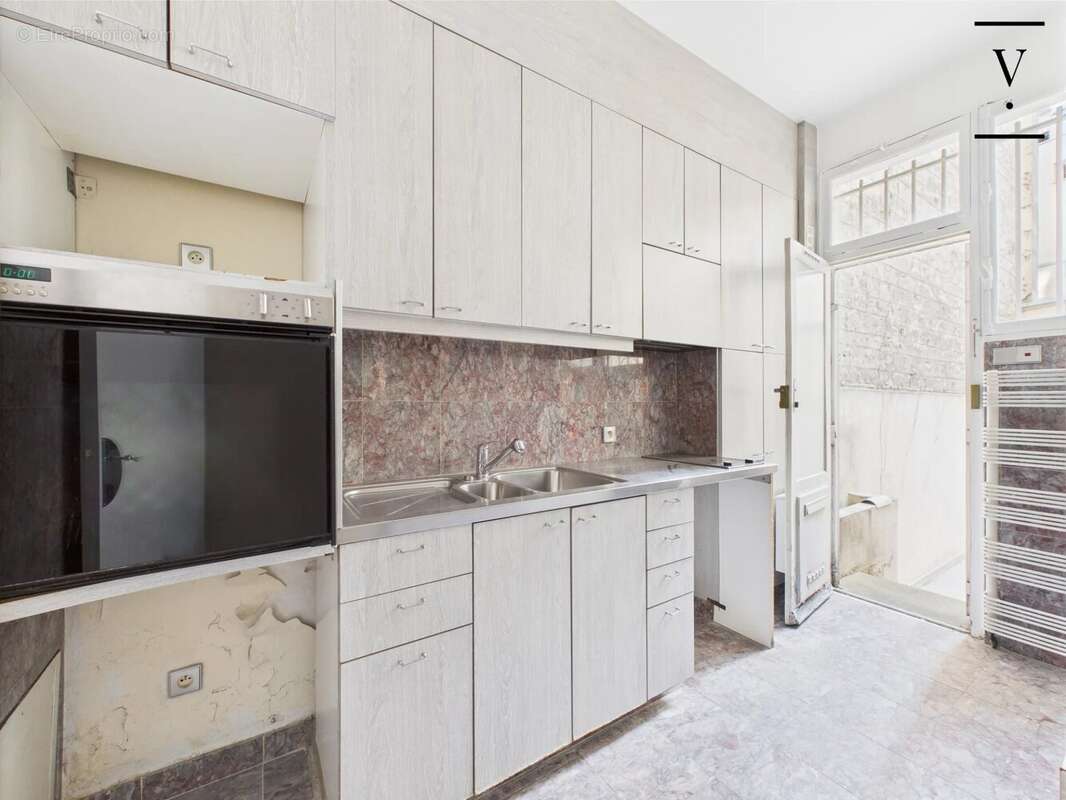 Appartement à PARIS-7E