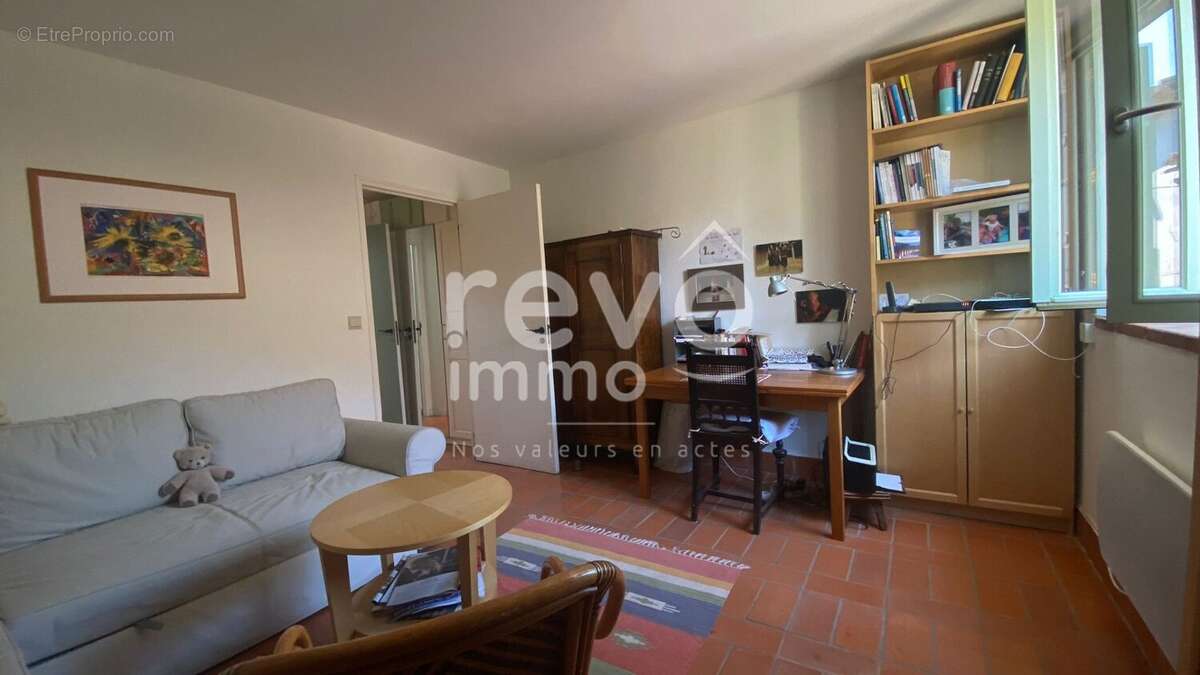 Appartement à NEZIGNAN-L'EVEQUE