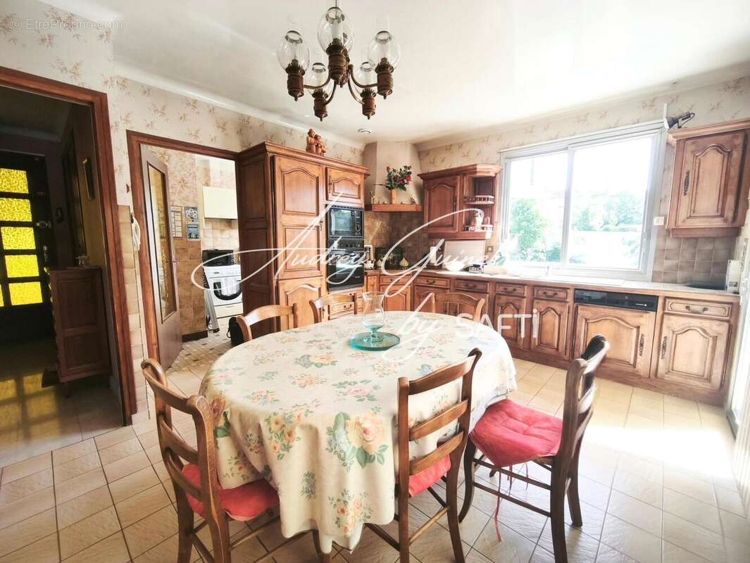 Photo 3 - Maison à POITIERS