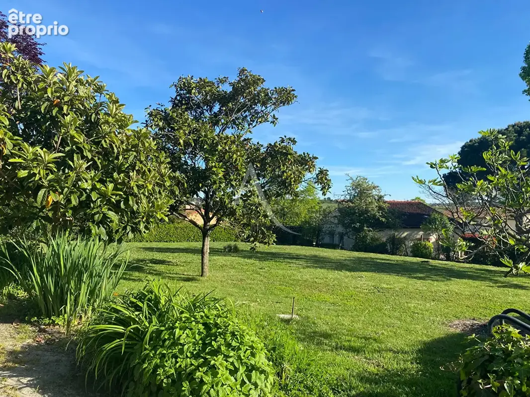 Secteur ROUFFIAC-TOLOSAN Maison T6 avec sous-sol de 200 m2 . - photo 6