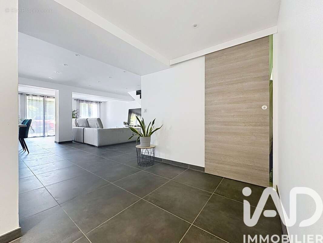 Maison 350 m² à Vieille-Eglise-En-Yvelines  - photo 5